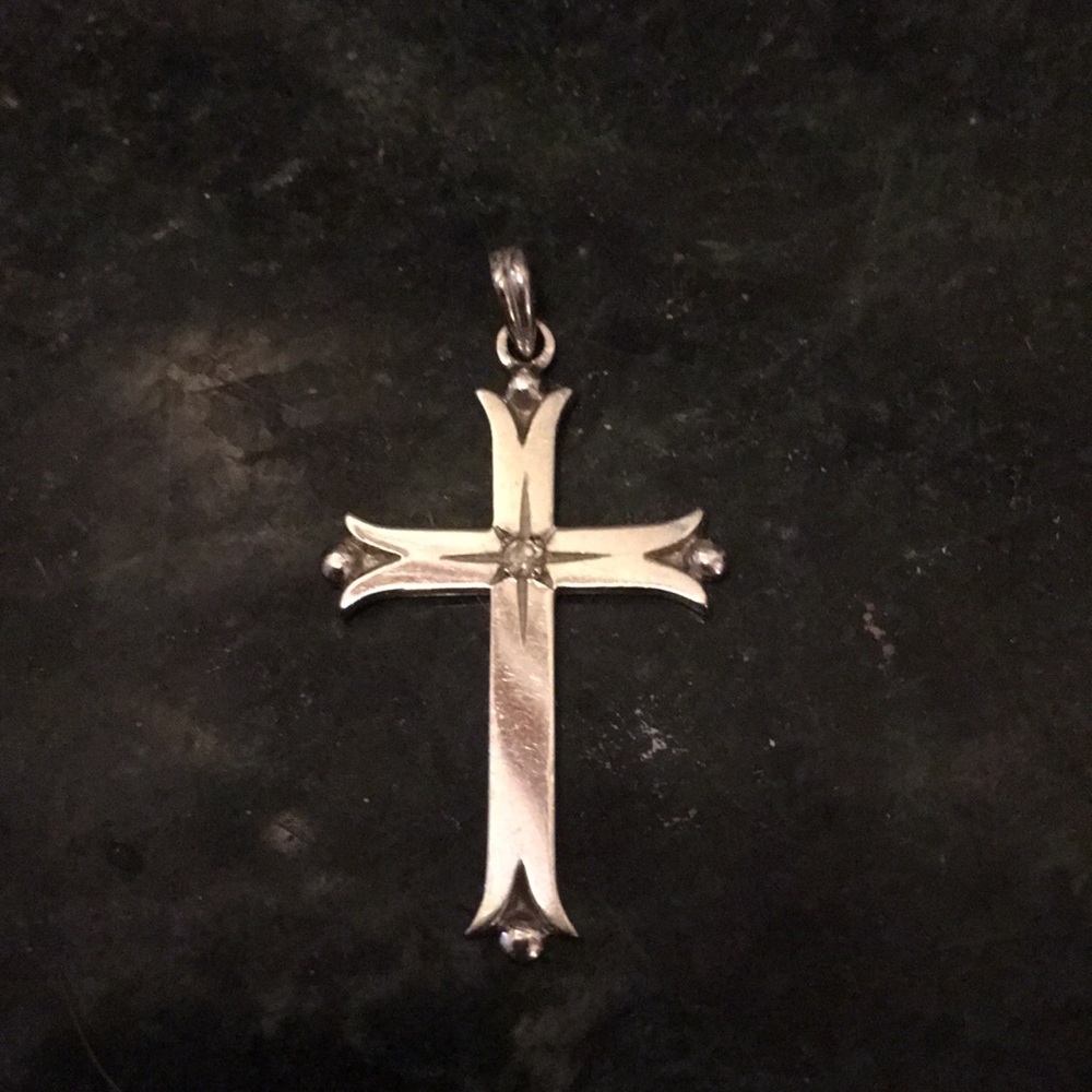 Cross 10k white gold